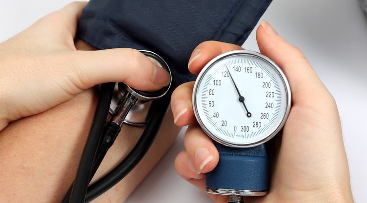 Povišeni krvni tlak (hipertenzija)