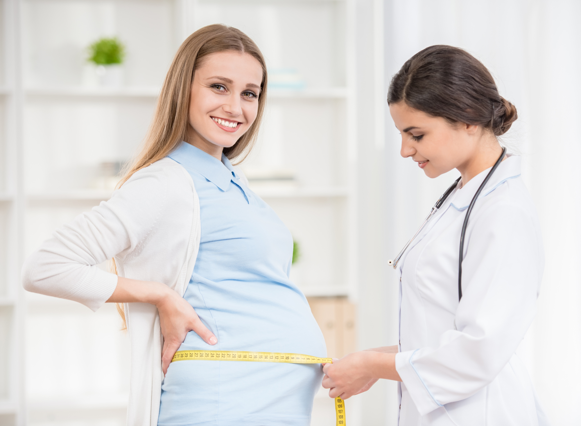 Ведение беременности реклама. Медицинское наблюдение беременных. Программы ведения беременности. Медицинский центр ведение беременности. Медицинский центр ведение беременности.